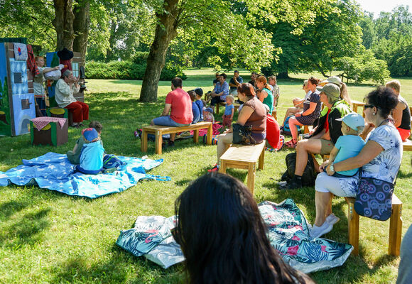 Makačíno. Festival zámeckého divadla