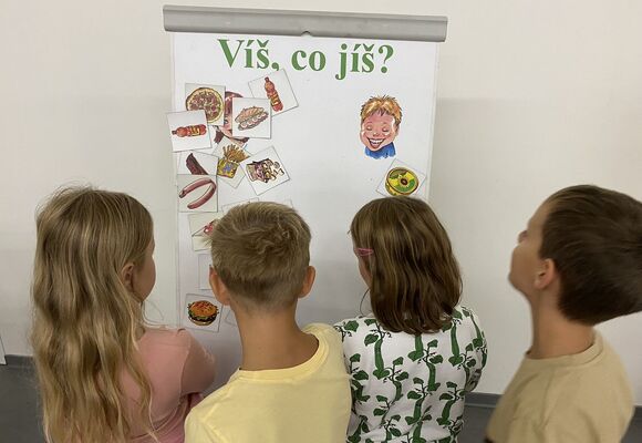 Za tajemstvím potravin aneb Víš, co jíš?