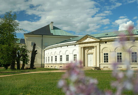 Víkend otevřených zahrad a kačinské kosení