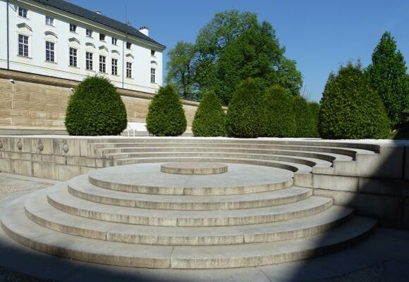 Cyklus přednášek Historie zahradní architektury