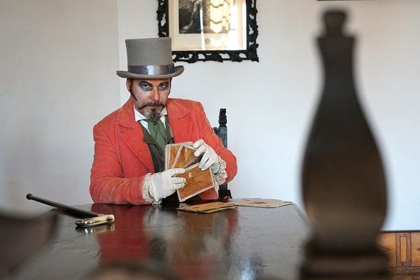  PROHLÍDKY ZÁMKU KAČINA S DUCHEM RUDYM