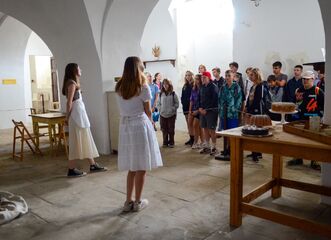 Řetězové provázení zámkem