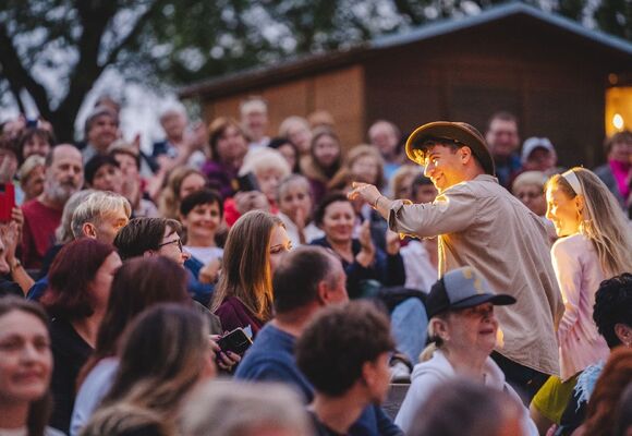 Kultura pod hvězdami / Rebelové
