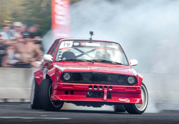 Driftovací závod Gymkhana Drift Pilot 1