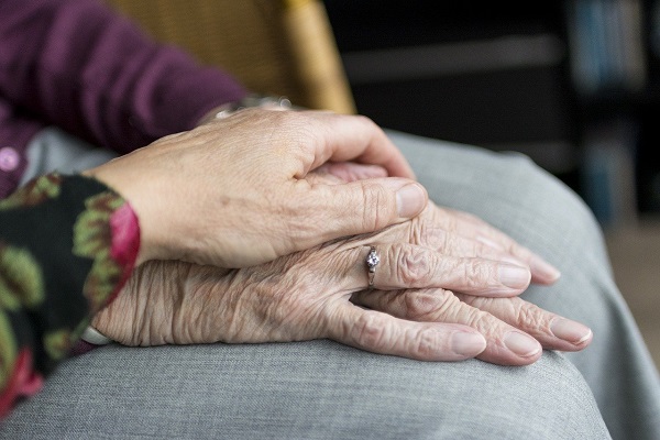 Darujme radost osamělým seniorům, NZM Kačina